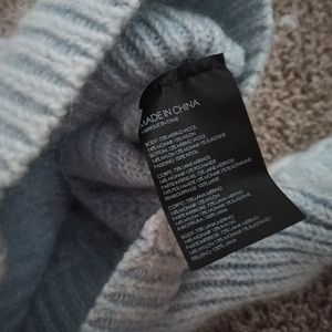 Club monaco merino wool sweater baby blue knit